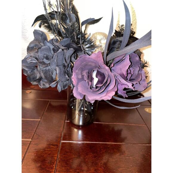 Gothic Black & Purple Rose Bouquet with Skull Accent Halloween Decor - Picture 5 of 11